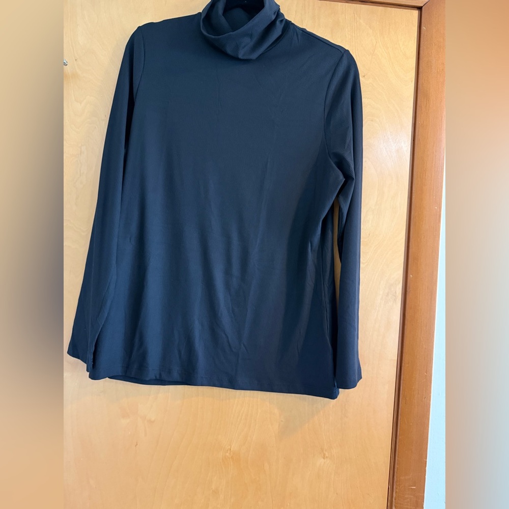 32 Degrees Black Long-Sleeve Turtleneck Top